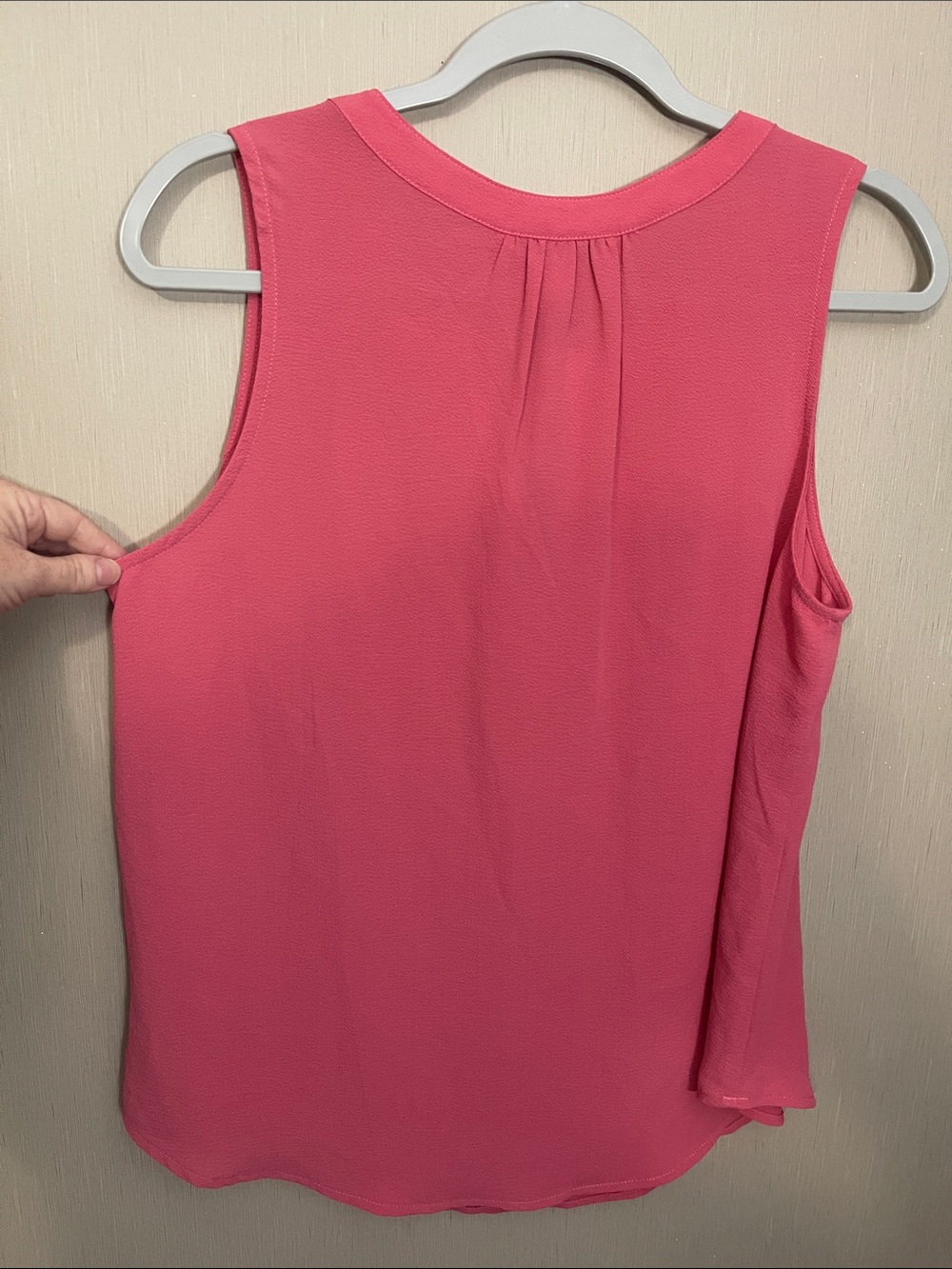 41 hawthorn stitch fix NWT large morey Coral Pink Sleeveless Split-Neck Camisole - Picture 6 of 6